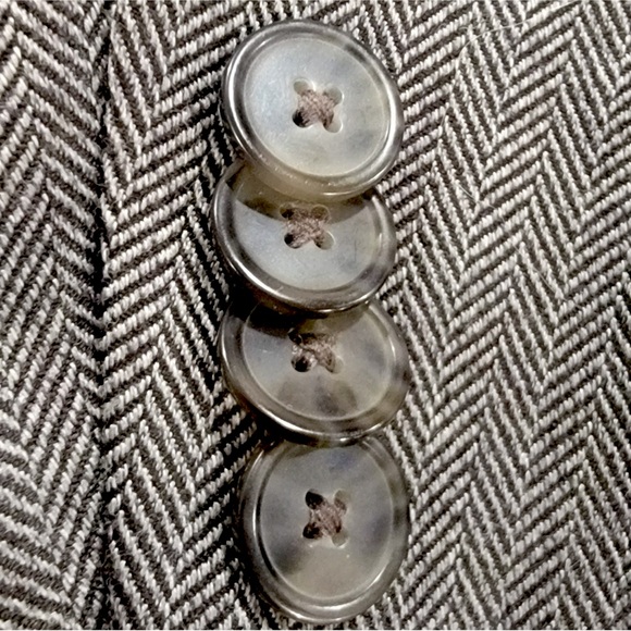 Jones New York Men’s Herringbone 2-Button Sport Jacket - Picture 5 of 7